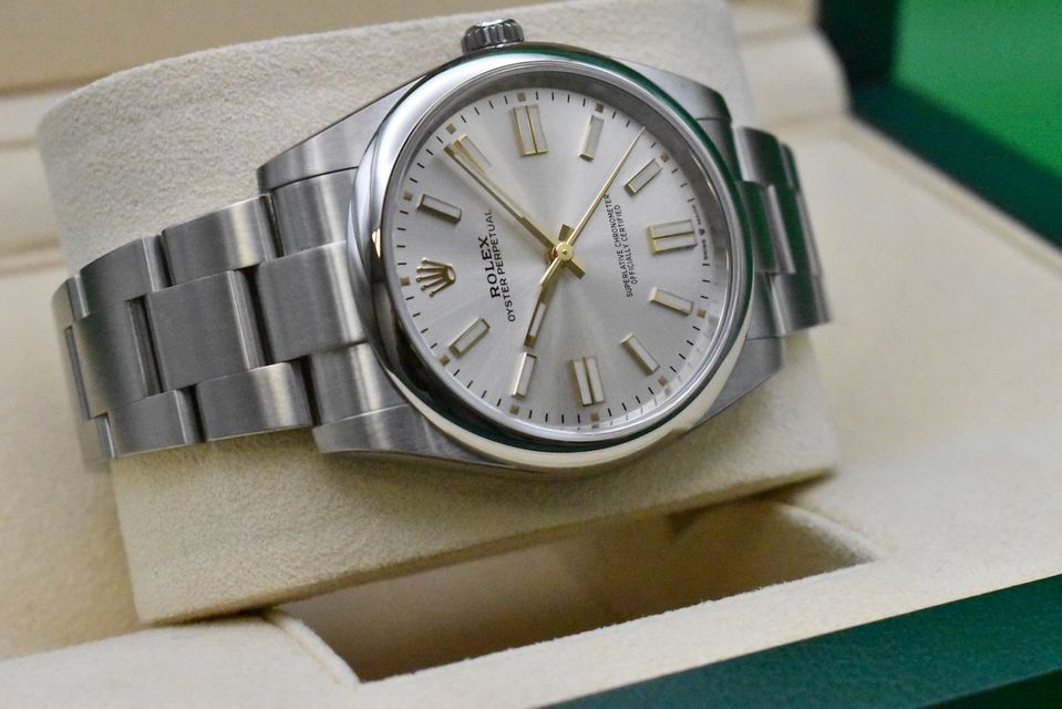 Rolex Oyster Perpetual 124300 Image 6